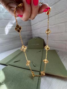 Vintage Van Cleef Gold Chain Necklace Choker Good used condition without damages 42cm Van Cleef Pendant Necklace, Van Cleef Gold Necklace, Van Cleef Jewelry, Accountant Life, Necklace Van Cleef, Vintage Van Cleef, Van Cleef Necklace, Gold Chain Choker, Gold Long Necklace