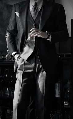 jameson kane ★ kane trilogy Morally Grey Fictional Men, Guy In Suit Aesthetic, Mafia Men Outfit, Suit Aesthetic Male, Ceo Aesthetic Men, Mafia Man Aesthetic, Ceo Boy, Ceo Man