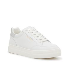 Sam Edelman-Wess Platform Sneaker - Women's Finish off your looks with a sporty staple! The Wess sneaker from Sam Edelman features a simple silhouette, complete with a trendy platform detail. An easy add to any outfit, you'll find yourself reaching for this pair time after time. White Work Sneakers, Classy White Sneakers, Trendy White Sneakers, Cute White Sneakers, Wedding Shoe Ideas, White Chunky Sneakers, Wedding Shoes Sneakers, Dressy Sneakers, All White Shoes