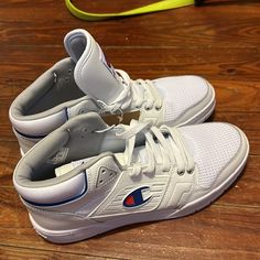 Fashion Sneakers Champion Sneakers, Champion Shoes, Fashion Sneakers, Sneakers Fashion, White Blue, Men's Shoes, Blue White, Color Blue, Blue And White