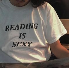 Drømme Liv, Reading A Book, Beach Reading, Soft Grunge, What’s Going On, Pretty Words, Book Aesthetic, Outfit Inspirationen, Dream Life