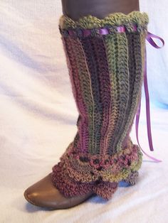 Ravelry: Lace-up Ruffled Legwarmers pattern by Donelda Higgins Leg Warmers Free Pattern, Crochet Leg Warmers Free Pattern, Legwarmers Crochet, Legwarmers Pattern, Lace Leg Warmers, Leg Warmers Pattern, Crochet Boot Cuffs, Crochet Shell, Crochet Leg Warmers