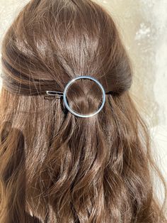 The perfect accessory for your wig. Beautiful white gold dipped hair clip, subtle and classic elegance Simple classic white gold circle design Easy to clip in the hair, perfect to change up you wig or bio hair I often use my clips when I am busy with my babies out and about and need to have my hair clipped out of my face slightly, to make busy mum life a bit easier These clips can make your wigs even more realistic too These hair clips come in a beautiful velvet pouch, perfect for gifting ❤️ Dipped Hair, Mum Life, Real Hair Wigs, Busy Mum, Gold Circle, Hair Fashion, Velvet Pouch, Wig Accessories, Half Price