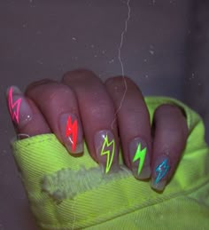 Neon Nail Art, Neon Nail Designs, Diva Nails, Edgy Nails, Grunge Nails, Nail Swag, Summer Acrylic Nails, Neon Nails