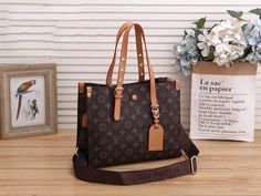 Bags with the best quality and the most reasonable prices for you. Holiday Bag, Elevate Your Style, Designer Bags, Types Of Fashion Styles, Michael Kors Monogram, Louis Vuitton Monogram, Style Icons, Timeless Fashion, Clutch Bag