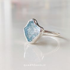 Freeset Raw Aquamarine Ring ►Made of solid sterling silver with Shiny finish (950) ►Featuring the beauty of Vietnamese Aquamarine Stone: Aquamarine Color: Blue Shape: Raw Carat Weight: 3 ct. (approx.) Gemstone creation: 100% Natural Hardness: 8-8.5 ♥ Our Aquamarine will be of much better quality and clarity for a price we sell as compared to others since we make our own gemstone and pick the best ones to set in the jewelry , If you already have an Aquamarine jewelry you will know what we are tal Ocean-inspired Sterling Silver Jewelry For Anniversary, Handmade Silver Rings With Ocean-inspired Style, Ocean-inspired Sterling Silver Rings, Vintage Aquamarine Ring, Aquamarine Ring Vintage, Aquamarine Color, Raw Aquamarine, Aquamarine Colour, Aquamarine Jewelry