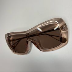 Clear Champagne Oversized Rectangular Sunglasses! Brand New! Sunglasses Brand, Rectangular Sunglasses, Colored Sunglasses, Champagne, Sunglasses, Brand New, Cream, Women Shopping, Color