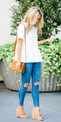 Basic Summer Outfits For Women 41 Jeans And Wedges Outfit, Work Outfit Ideas For Women, Joelle Fletcher, Basic Summer Outfits, Wedges Outfit, Spring Outfits For School, Spring School, Work Outfit Ideas, Jeans And Wedges