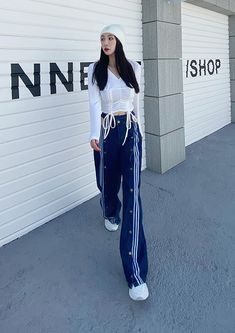 Blue Multi-Button Striped Denim Jeans | Lisa - BlackPink M Casual Bottoms With Buttons For Streetwear, Casual Cotton Jeans With Snap Buttons, Casual Jeans With Button Closure, Sporty Denim Jeans For Fall, Sporty Fall Denim Jeans, Streetwear Cotton Jeans With Buttons, Cotton Jeans With Buttons For Streetwear, Trendy Cotton Jeans With Snap Buttons, Casual White Jeans With Button Closure