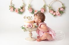 Cleveland Ohio Cake Smash Photographer, Katherine Chambers, Photographs one year Etta with a gorgeous floral cake smash set and crown. Flower Smash Cake Photoshoot, Isn’t She Onederful Cake Smash, First Birthday Cake Photoshoot, Pink Smash Cake Photoshoot, Floral First Birthday Photoshoot, Cake Smash Baby Girl, Floral Cake Smash Photography, 1st Birthday Girl Cake Smash, 1 Compleanno Baby Girl