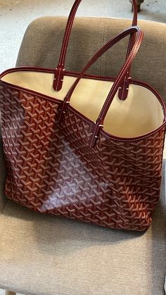 Goyard Tote, Sacs Design, Goyard Bag, Fancy Bags, Modieuze Outfits, Pretty Bags, Mode Inspo, Cute Bags, Favorite Products