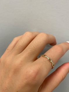 Add an edgy and luxurious touch to your look with this 14K solid gold chain link ring. Features * Gold KT: 14K * Diamond Cut: Round * Setting Type: Prong Set * Number of Stones: 12 * Total Diamond Weight: 0.06 tcw * Diamond Color Clarity: G-H color SI-VS Clarity If you want this ring with color gemstones, please send us a message, and we will quote you a price with your desired stones. Return policy: Sizes below 5 and above 8 are special orders and not returnable. Gold Diamond Chain, Baguette Cut Ring, Chain Link Ring, Stackable Diamond Rings, Link Ring, Ring Wedding Band, Top Rings, Solid Gold Chains, Linking Rings