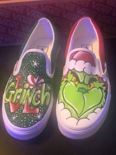 Custom Vans any design and any style. Customize to your liking. (Picture might show canvas shoe but these are made in vans brand. All shoes are painted with Anglers paint and sealed with their shoe sealer. Machine washable but not recommended because the shoe itself will get damaged. The Grinch Gift Ideas, Custom Painted Shoes Ideas, Lilly Drawing, Sneakers Painting, Grinch Shoes, Grinch Stuff, Shoe Painting, Funny Grinch, Vans Custom