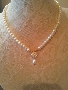 Drop Pearl Necklace, Wedding Pearls, Ivory Pearl Necklace, Vintage Pearl Necklace, Bridal Pearl Necklace, Pearl Necklace Vintage, Vintage Choker, Golden Flower, Necklace Flower