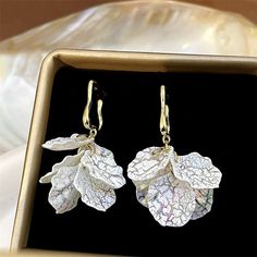 Material: Acrylic Color: Colorful Petal Earrings Fashion Element: Petals, Three Petals of Grass Style: Fashion OL Petal Earrings, Light Earrings, Acrylic Colors, Fashion Earrings, Style Fashion, Tassels, Shells, Color