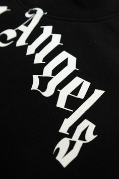 Composition: 100% Cotton Black Tops With Logo Lettering For Winter, Black Logo Lettering Top For Winter, Black Top With Logo Lettering For Winter, Black Logo Sweatshirt For Winter, Black Logo Lettering Sweatshirt For Winter, Black Winter Sweatshirt With Logo Lettering, Black Sweatshirt With Logo Lettering For Winter, White Cotton Sweatshirt With Logo Lettering, White Logo Sweatshirt For Streetwear