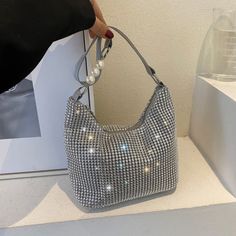 Sparkling Rhinestone Handbag. Measurements In Photos. New Never Worn.The Actual Strap Doesn’t Have Pearls On It. Fancy Bags, Leather Shoulder Handbags, Luxury Diamonds, Crystal Wedding, Evening Clutch, Types Of Bag, Pearl Chain, Square Bag, Bag Women