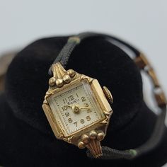 Franklin Ladies Watch. 1920-1930s All Original. Manual Winding. Classic Adjustable Formal Jewelry And Watches, Vintage Watch Accessories With Rectangular Dial For Evening, Antique Adjustable Watches For Formal Occasions, Vintage Gold Rectangular Watch Accessories, Vintage Watches With Rectangular Dial For Evening, 1920 Jewelry, Vintage Rectangular Adjustable Watches, Vintage Collectible Watch With Rectangular Dial, Vintage Yellow Gold Self-winding Watch Accessories