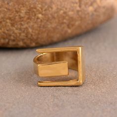 Geometric Ring, Brass Ring, Square Ring, Minimalist Ring, Statement Ring, Adjustable Ring, Gold Geometric Ring, Bohemian Ring SIZE :- All Size Are Available, choose from variation. METAL :- Brass ❥ Customers satisfaction is our biggest priority, please contact us with any questions/queries for future or existing orders, and we will do our best to make sure you are happy with your order. ♥ Please Make Sure to Include The Correct Address During Before Order. You Can return Item within 30 Days Afte Gold Rings Simple, Simple Ring, Square Ring, Ringe Gold, Geometric Ring, Bohemian Rings, Square Rings, Ring Minimalist, Modern Ring