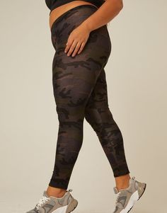 Curve Camo Elastic Waist Leggings Plus Size Bottoms -2020AVE Old Navy Camo Leggings Kids, Legging Camo Plus Size, Spring Military Camouflage Bottoms, Elastic Waist Leggings, Military Camouflage Relaxed Fit Bottoms, Camouflage Leggings, Camo Print, Knitting Materials, Elastic Waist