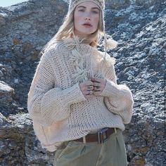 Free People Be There Chunky Knit Oversized Sweater In Ivory Nwot Never Worn Chunky Oversized And Warm Knit Oversized Sweater, Oversized Knitted Sweaters, Free People Sweaters, Free People Sweater, Oversized Sweater, Ivory Color, Chunky Knit, Scoop Neck, Free People