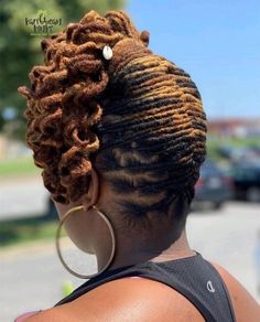 Outfits For Hair Show, Wedding Hair Dreads Black Women, Updo For Long Locs, Long Loc Updos For Women, Dressy Loc Styles, Loc Hairstyles Black Women, Loc Styles For Wedding, Dread Updos For Black Women, Dredlocs Style Woman