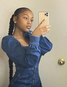 Feed In Braid Ponytail, Hair Baddie Hairstyles, Front Haircut, Baddie Hairstyles Latina, Hair Baddie, Feed In Braids Ponytail, Long Ponytail Hairstyles, Hairstyles Girl, Silk Press Natural Hair