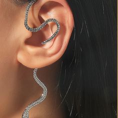 Silver Earring Cuff, Cartilage Ear Cuff, Snake Ears, Fake Piercing, Snake Earrings, Retro Mode, Ear Cuff Earings, Punk Jewelry, Estilo Punk