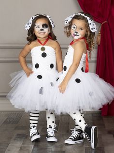 Toddler Girl Dalmation Costume, Dalmatian Makeup Kids, 101 Dalmatians Family Costume, Toddler Girl Costumes For Halloween, Girl Costumes For Kids, Diy Girls Halloween Costumes, Toddler Girl Halloween Costume Ideas, Dalmatian Halloween, Halloween Tutu Dress