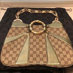 Beautiful New Condition Gucci Bag. Was Worn Once. Has No Stains, Rips, Or Defects. Clean From The Inside Out. Bags Gucci, Gucci Bags, Tom Ford, Gucci Bag, Designer Dresses, Inside Out, Bag Lady, Ford, Gucci