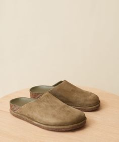 Jenni Kayne Suede Moc Clog Laurel Shearling Clogs, Emerald Green Top, Jenni Kayne, Suede Mules, Perforated Leather, Pointed Toe Flats, Shoe Size Chart, Mule Clogs, Mules Shoes