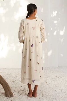 Shop for Kharakapas Off White Botanical Printed Mulmul Cotton Dress for Women Online at Aza Fashions Dress With Gathers, Embroidered Stitches, Resort Party, Botanical Dress, Cotton Dresses Online, Smocked Sleeve, Off White Dresses, Fashion App, Dress For Women