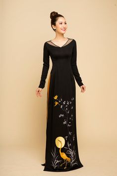 Garment Cover, فستان سهرة, Painted Clothes, Lace Design, Japanese Fashion, Black Silk, Dress Clothes For Women, Traditional Dresses, Hand Embroidered