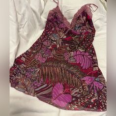 Lovely Sheer Print Cami/Slip With Ribbon Straps, Lined Cups. Size Med. Length Is Center Front To Bottom Is About 21” Very Nice Piece Looks Never Worn. Feminine Camisole With Built-in Bra For Vacation, Summer V-neck Chemise With Built-in Bra, Sleeveless Summer Slip With Built-in Bra, Sleeveless Chemise With Built-in Bra For Loungewear, Summer Chemise With Built-in Bra Camisole, Summer Chemise With Built-in Bra, V-neck Camisole With Built-in Bra For Bedtime, Feminine Sleepwear With Built-in Bra And Spaghetti Straps, Feminine Sleepwear With Spaghetti Straps And Built-in Bra