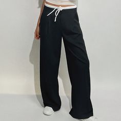 New W Tags Trendy Black Wide-leg Pants, Trendy Black Wide Leg Bottoms, Chic Workwear Sweatpants, Elegant High-waisted Sweatpants, Black Relaxed Fit Wide Leg Pants For Day Out, Black Wide Leg Pants For Relaxed Day Out, Chic Fitted Wide-leg Sweatpants, Sporty Black Bottoms For Day Out, Trendy Black Wide Leg Loungewear Pants