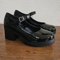 Soda " Boxer" Women Mary Jane Round Toe Chunky Block Heel Lug Sole Pump W/ Strap Brand New. Size 8 Wide Fit. #Maryjanes #Goth #Emo #Creepers #School #Officegoth Grunge Lifestyle, Boxer Women, Office Goth, Boxers Women, Soda Shoes, Womens Mary Janes, Chunky Block Heels, Pretty Clothes, Mary Jane Shoes