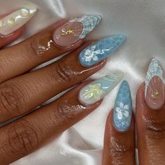 aesthetic summer nail inspo Light Blue Nail Inspo Acrylic, Summer Boho Nail Ideas, Cute Tropical Nails, Summer Nail Inspo 2024, Ocean Nail Designs, Water Nails Design, Bahamas Nails, Beach Inspired Nails, Pool Nails