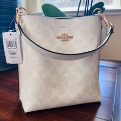 Questions? Leave A Comment Below! Coach Signature Mollie Bucket Bag Ca582. Nwt $398. Product Details Signature Coated Canvas And Smooth Leather Center Zip Compartment Snap Closure Detachable Handle With 6 3/4" Drop Detachable Strap With 22" Drop For Shoulder Or Crossbody Wear 8" (L) X 8 1/2" (H) X 4" (W) Style No. Ca582 Coach Mollie Bucket Bag, Map Bag, Coach Bucket Bag, Girl Goals, Vintage Leather Handbag, Brown Leather Crossbody Bag, Coach Crossbody Purse, Leather Duffle Bag, Girly Bags