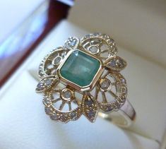 Vintage Emerald & Diamond Ring Art Nouveau 9ct 9k Solid - Etsy Canada Garnet Ring Vintage, Bijoux Art Nouveau, Art Nouveau Ring, Emerald Ring Vintage, Antique Style Rings, Gold Flower Ring, Vintage Inspired Art, Emerald Diamond Ring, Art Nouveau Jewelry