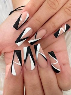 Black White Geometric Nails, Geometry Nails Design, Black And White Coffin Acrylic Nails, Black And White Nail Designs Coffin, Black Nail Inspo Coffin, Checkered Nail Designs, Black And White Nail Design, Black And White Nail, Black And White Nail Designs