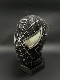 If you look closely at this picture, you will find that the cloth is exactly the same as that in the film. All production processes are completely handmade. This item is truly a high-quality mask and the best gift for Spider Man fans or role-players. There is a 3D printed mask inside the mask to maintain its optimal shape. It is made of customized fabric; This fabric is very breathable. Suitable for people with a head circumference of less than 60 centimeters. Masks can be customized in special sizes. I need your head circumference and width. If you want to customize a special size, please contact me. Material: Lycra fabric+3D printed mask Attention: Handmade works may have some production markings, which is not a quality issue. Handmade works do not accept refunds. Black Spiderman Mask, Tobey Maguire Spiderman, Ghostface Mask, 3d Printed Mask, Spiderman Mask, Tobey Maguire, Black Spiderman, Role Player, Lycra Fabric