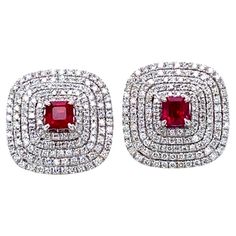 1.72 Carat Vivid Red Ruby and White Diamond Gold Earrings | From a unique collection of vintage Stud Earrings at https://www.1stdibs.com/jewelry/earrings/stud-earrings/. Diamond Gold Earrings, Bezel Set Earrings, Gold Diamond Hoop Earrings, Vintage Stud Earrings, Diamond Earrings Studs Round, Fine Jewelery, Ruby Earrings, Red Colour, Square Diamond