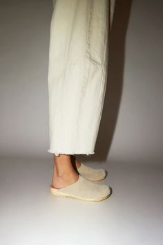 No.6 Contour Clog on Flat Base in Chalk Suede Clog Style Outfits, Clogs Outfit, Clog Style, Ugly Shoes, Clog Boots, Clogs Style, No 6, Clog Sandals, Shoes And Boots