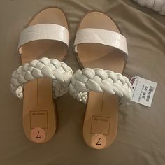 Women's Dolce Vita Rope Sandals White & Tan New With Tags Size 7 Adjustable White Sandals For Spring, White Round Toe Sandals For Day Out, White Adjustable Sandals For Day Out, White Open Toe Sandals For Day Out, White Sandals For Spring Day Out, White Flat Heel Sandals For Day Out, White Flat-heel Sandals For Day Out, White Flat Sandals For A Day Out, White Summer Sandals For Day Out