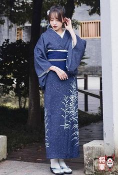 Japanese Marriage Kimono, Blue Kimono Traditional, Modern Kimono Fashion, Acnh Japanese, Japanese Kimono Dress, Genshin Oc, Japanese Island, Cultural Clothing