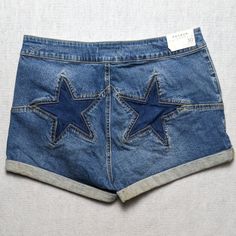 Pacsun Blue Denim Womens Super High Rise Festival Stars Cuff Jean Short Size 30 New With Tags Please Check Photos For Measurements I Ship Items Every Day, Expect A Quick Delivery. Please Feel Free To Ask Any Questions You May Have, I Answer Most Questions Almost Instantly. Denim Blue Summer Bottoms With Star Print, Summer Denim Blue Star Print Bottoms, Casual Summer Jeans With Star Patch, Casual Jeans With Star Patch For Summer, Summer Star Print Denim Jeans, High Waist Star Print Summer Jeans, High Waist Star Print Jeans For Summer, Blue Denim Jeans With Star Patch, Summer High Waist Star Print Jeans