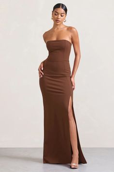 Belle of The Ball Brown Bandeau Maxi Dress With Split Hem – Club L London - USA Vestido Strapless, Holiday Fits, Midi Bridesmaid Dress, Bandeau Maxi Dress, Posh Spice, Dress With Split, Sleek Dress, Black Dress Prom, Black Tie Gala