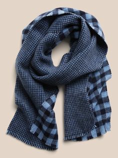 Accent your look with the soft and warm plaid scarf, crafted from one of our warmest wool fabrics with alternating patterns on either side so it's fully reversible.  Length: 72" (183cm) Width: 13" (33cm) Classic Plaid Scarves For Fall, Cozy Wool Scarves For Cold Weather, Casual Wool Plaid Scarves, Casual Plaid Wool Scarf, Classic Plaid Scarves For Winter, Richard Ii, Reversible Scarf, Checked Scarf, Men Stylish Dress