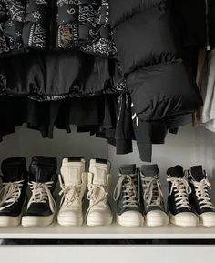 Fits Ideas, Streetwear Men, Clothes Closet, Fashion Streetwear, Fashion Fits, Dream Shoes