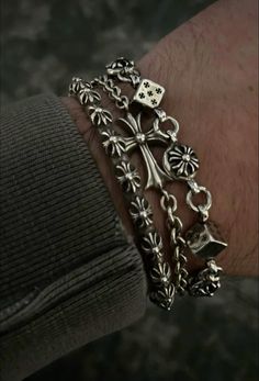 bracelets, bracelet inspo, chrome hearts, tiffany bracelet, cartier, pandora, bracelet stack, silver jewelry Men’s Jewlrey Aesthetic, Men Accessories Aesthetic, Chrome Hearts Jewelry, Tiffany Bracelet, Bracelet Cartier, Streetwear Jewelry, Dope Jewelry Accessories, Bracelet Inspo, Edgy Jewelry